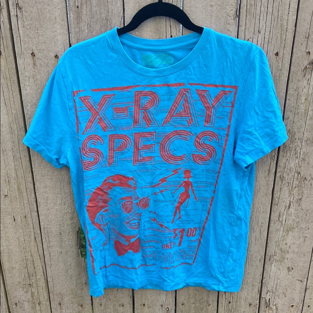 Urban Heritage Blue Graphic T-Shirt with Red Print